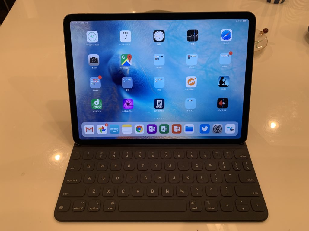 カテゴリ Apple Smart Keyboard Folio 第1世代の通販 by ポリカルポフshop｜アップルならラクマ - iPad