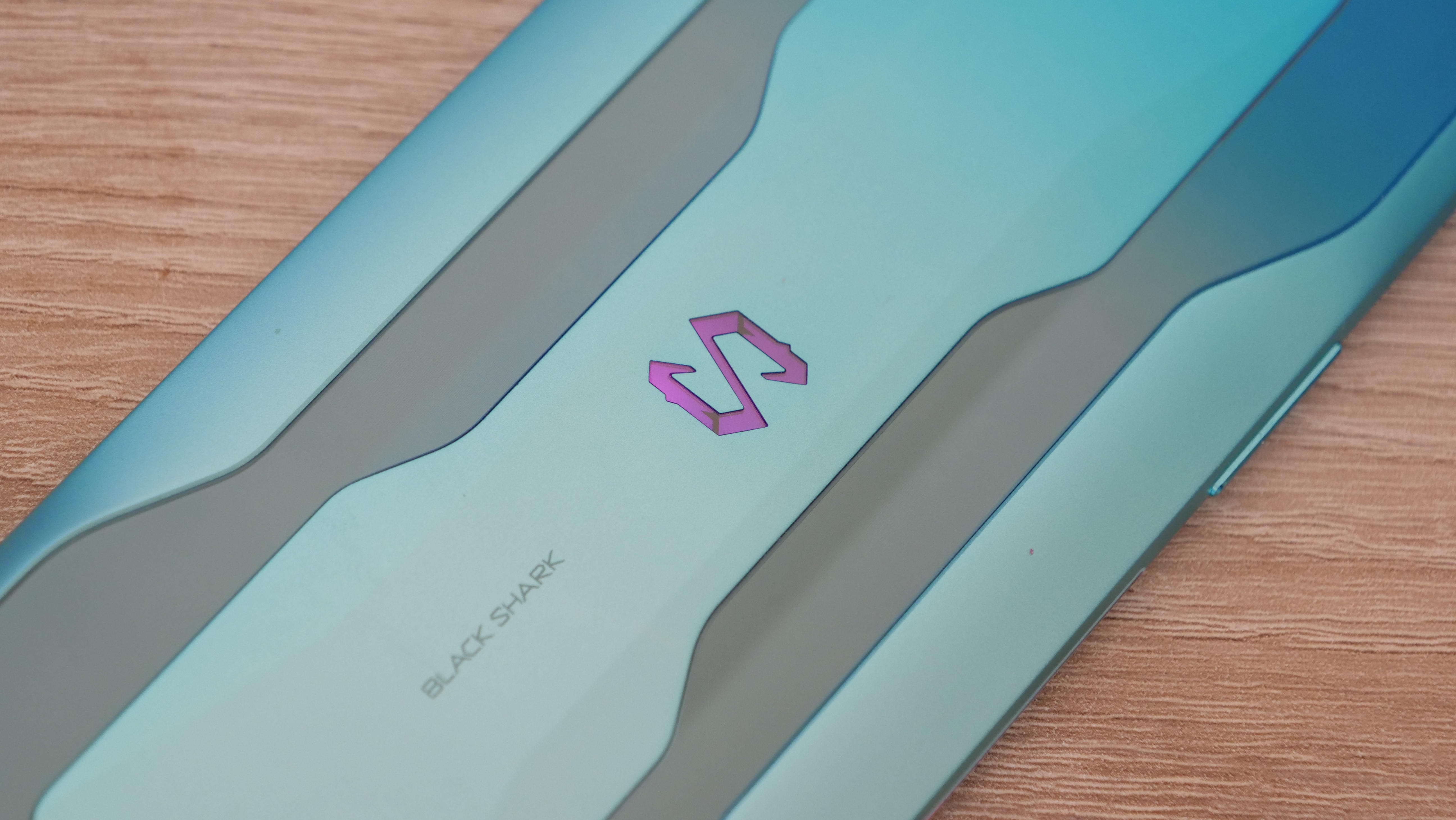 最強コスパのゲーミングスマホblack Shark 2を実機レビュー 普段使いとしてはどう Galaxy Note10 やiphone 11 Proと比較 Pr